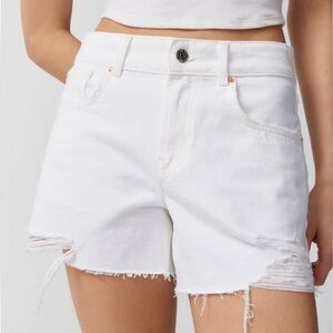 BDG A-Line Cut Off White Denim Shorts ✨ NWT